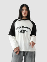 ROLLER TEE couple lifestyle shot black white contrast streetwear Pakistan – GROOVY