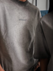 Oil fade blank tee female model back view oil washed Pakistan – GROOVY