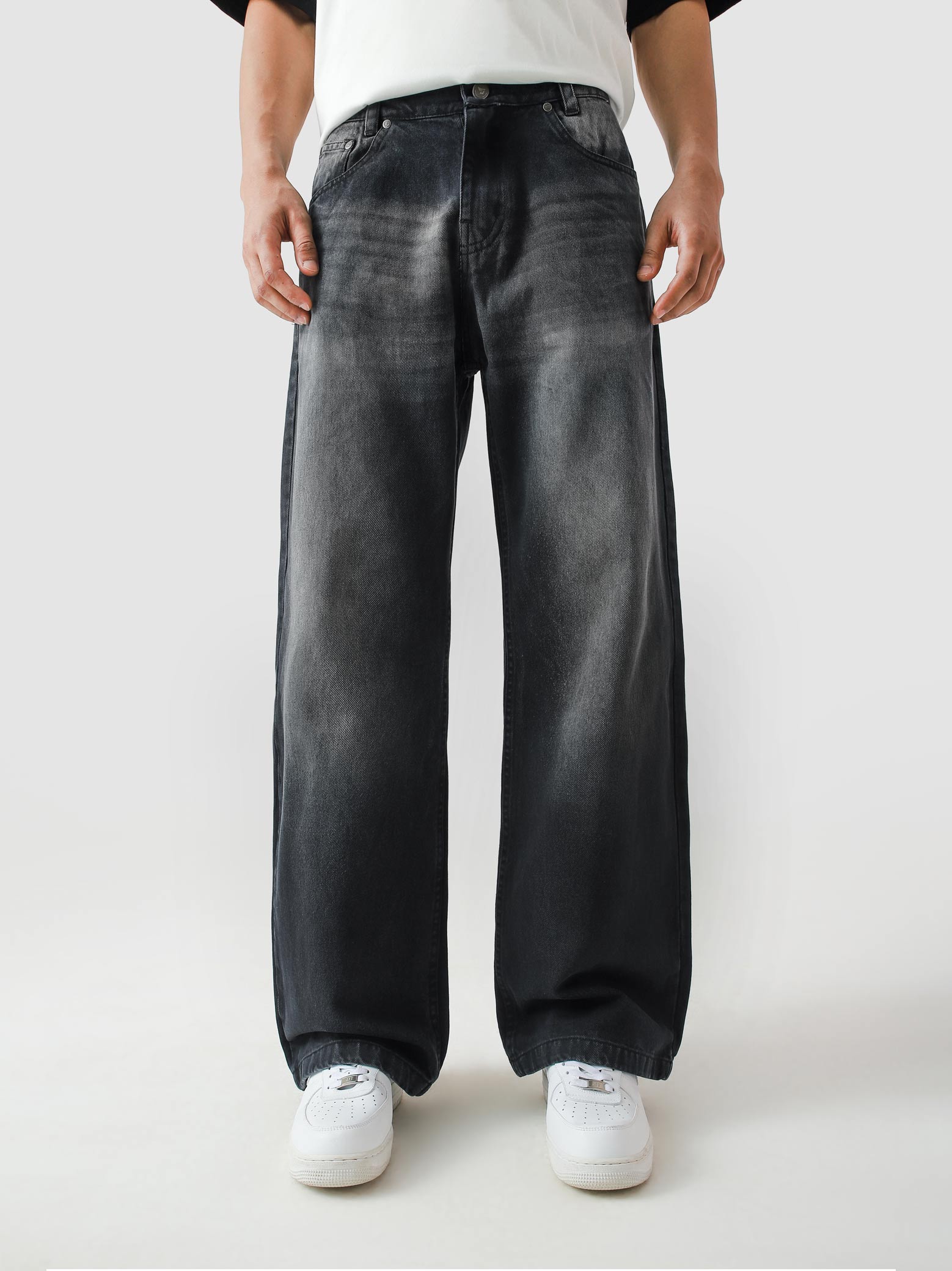 Fade washed denim baggy jeans male model front view Pakistan – GROOVY