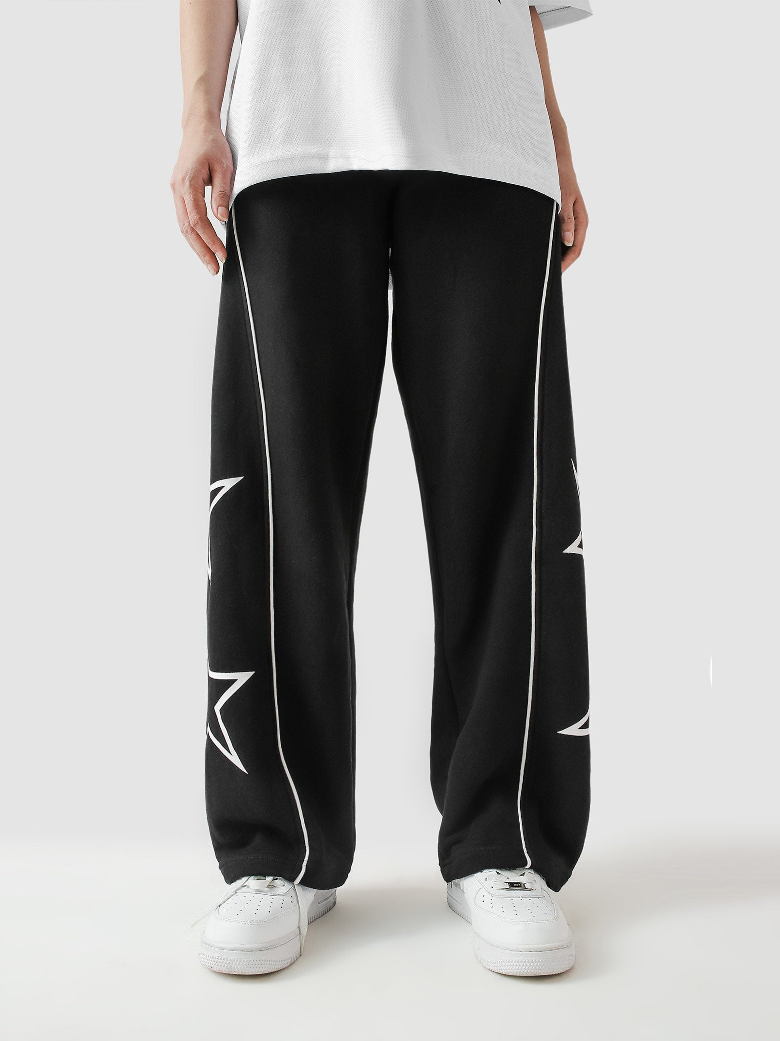Black Wide-Leg Star Print Trouser – STAR Trouser | GROOVY Pakistan