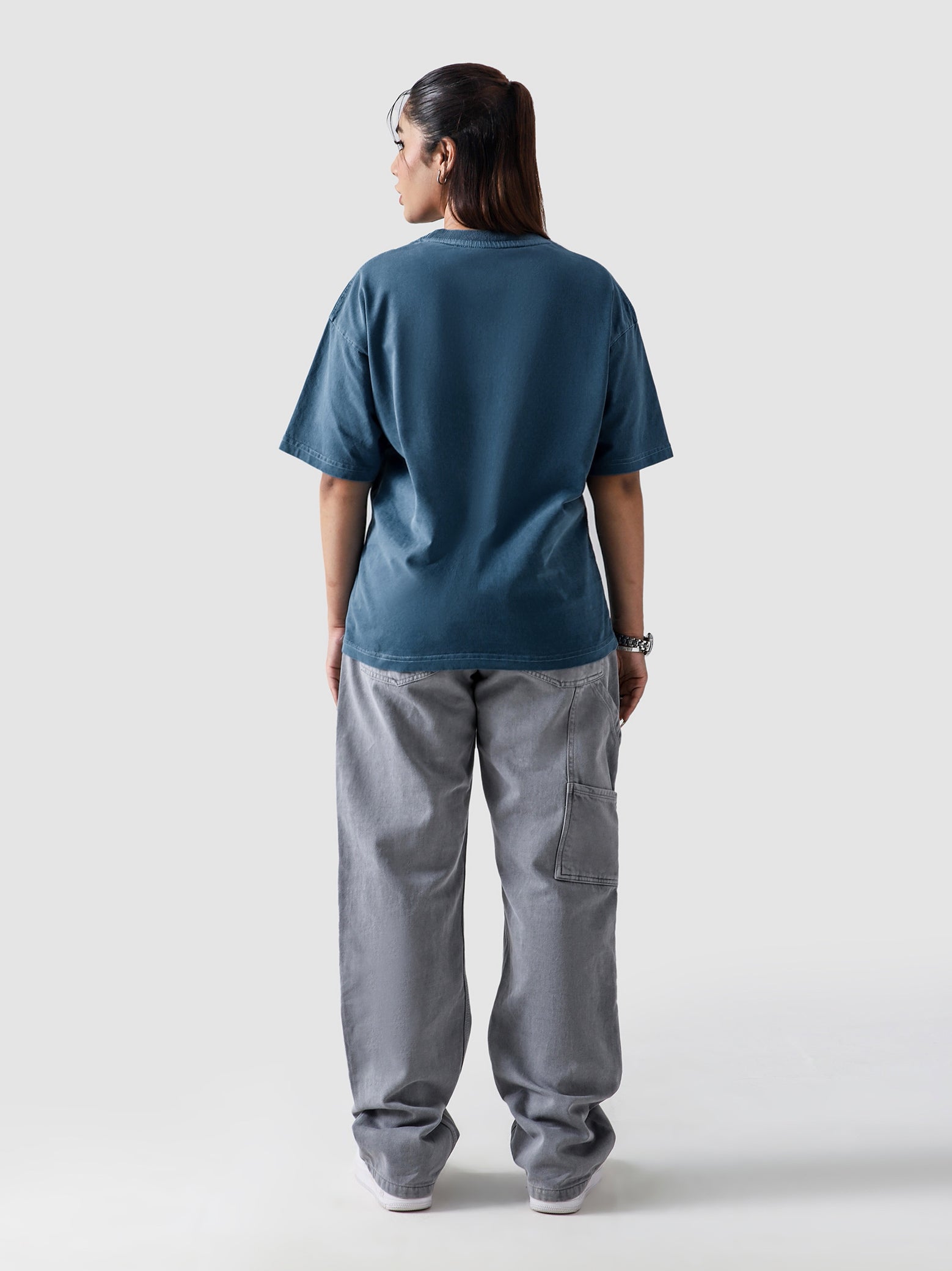 Deep Blue Washed Blank Tee Flat Lay 240 GSM Cotton – GROOVY Pakistan