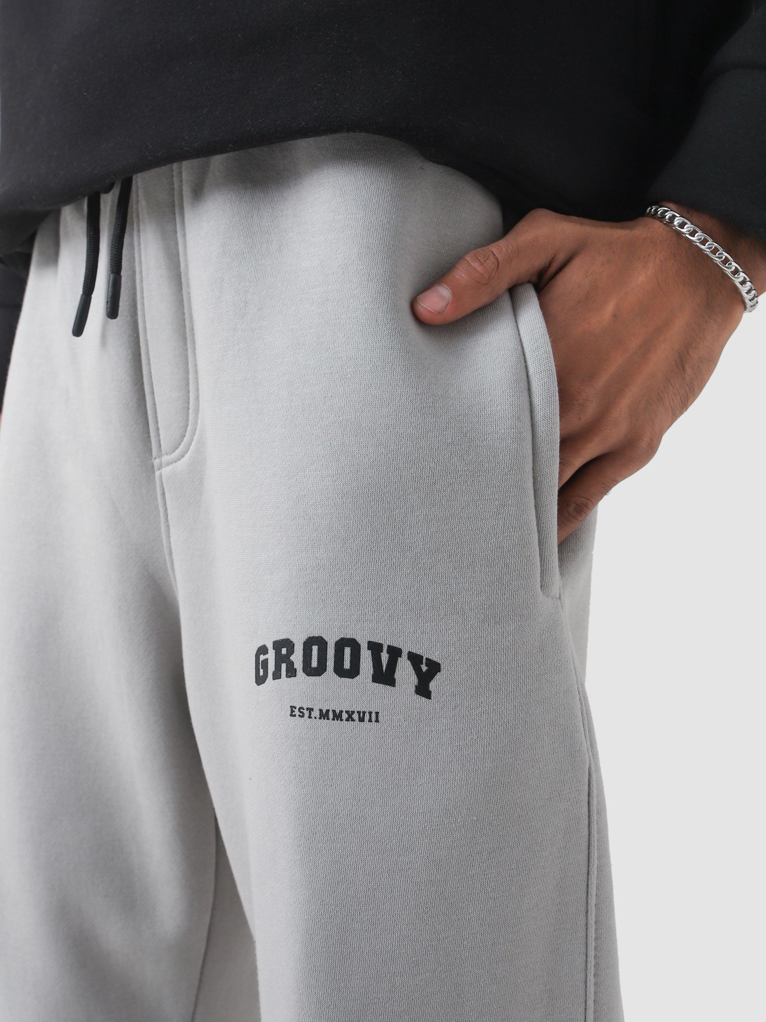Slate grey trouser female model side view full body Pakistan – GROOVY