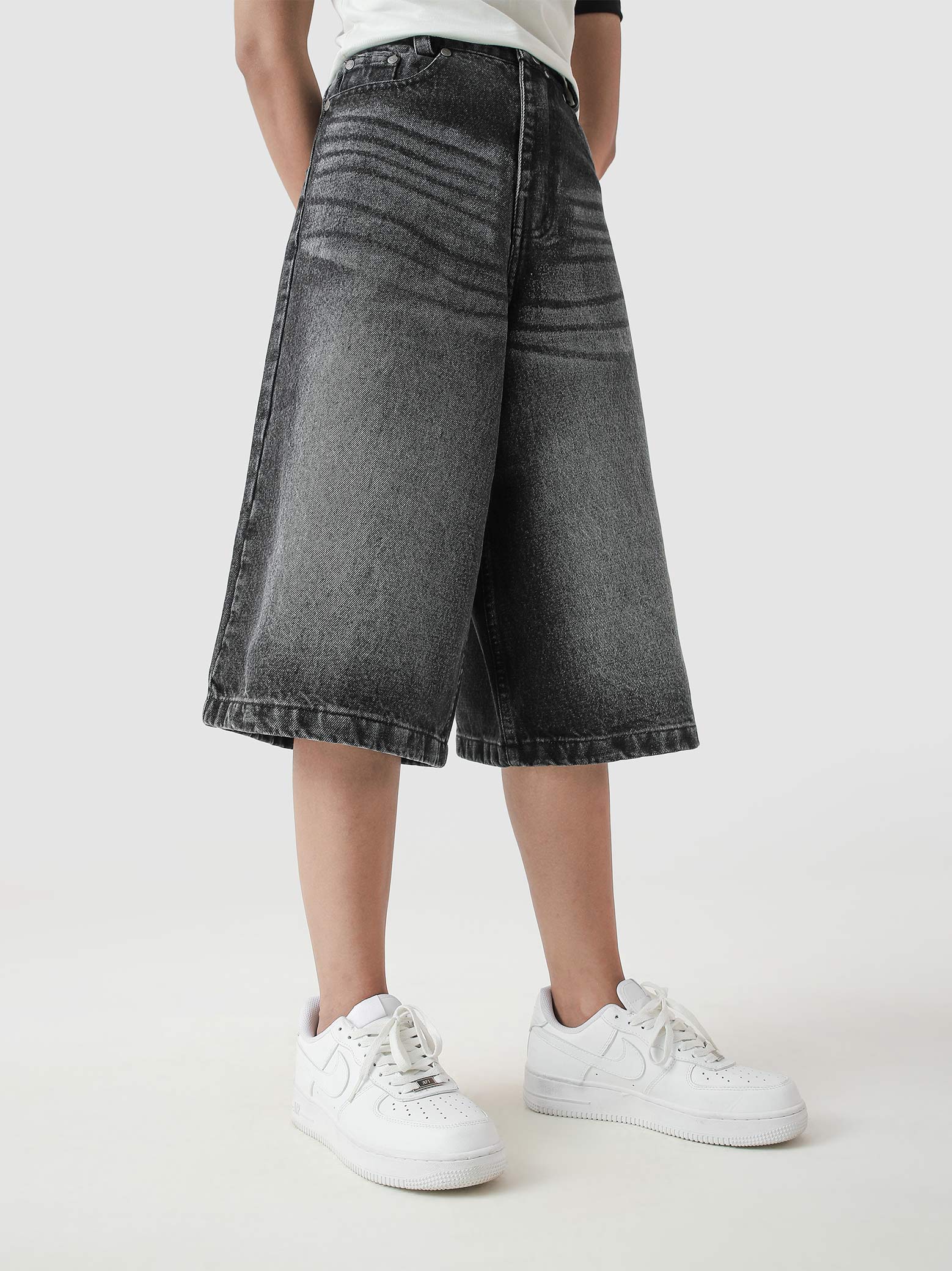 Jorts hard washed grey denim shorts detail closeup washed texture Pakistan – GROOVY