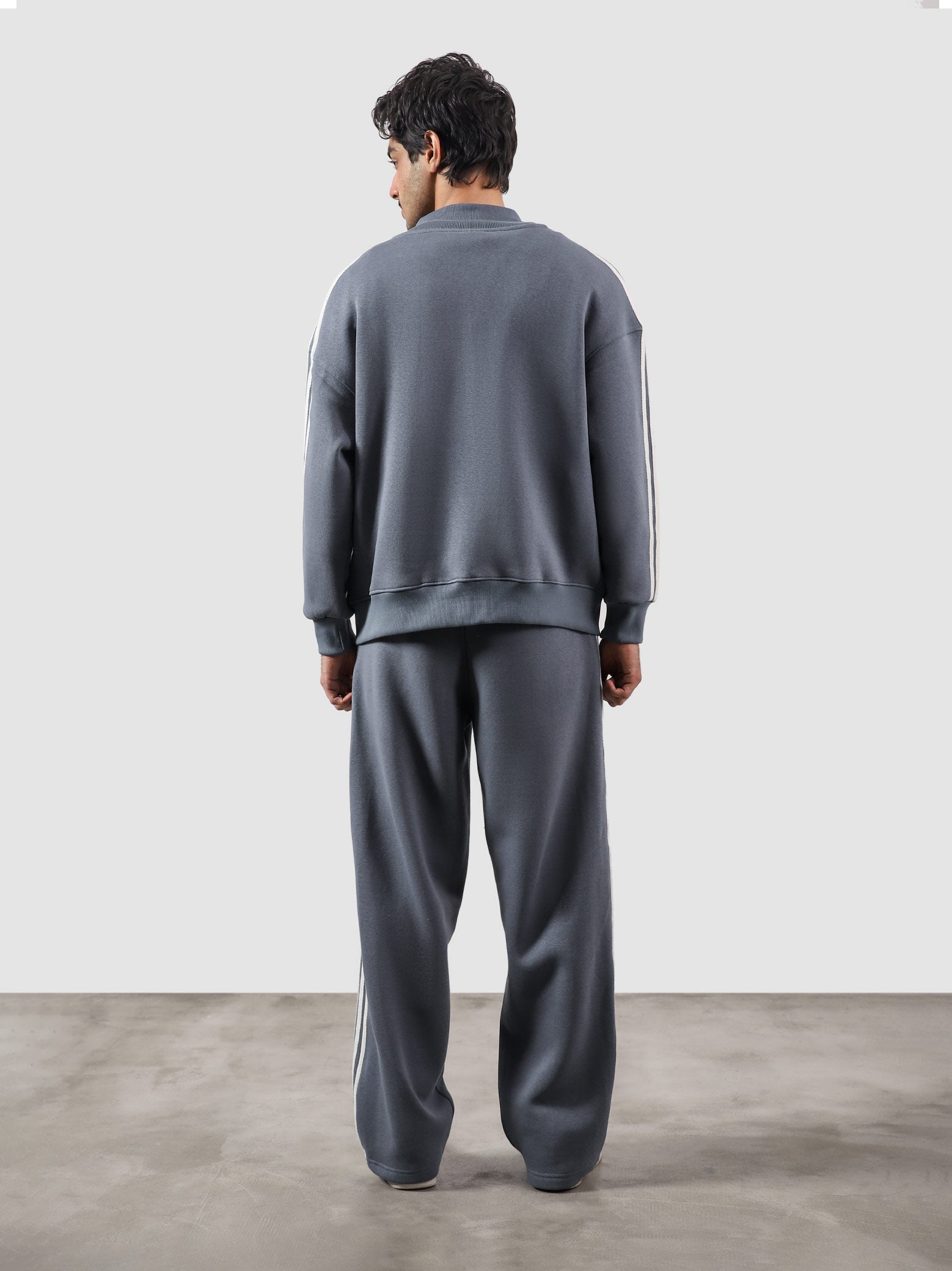 Heritage Top frost blue male model side view full body Pakistan – GROOVY