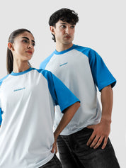 CORE tees electric blue raglan male model front view contrast sleeve Pakistan – GROOVY