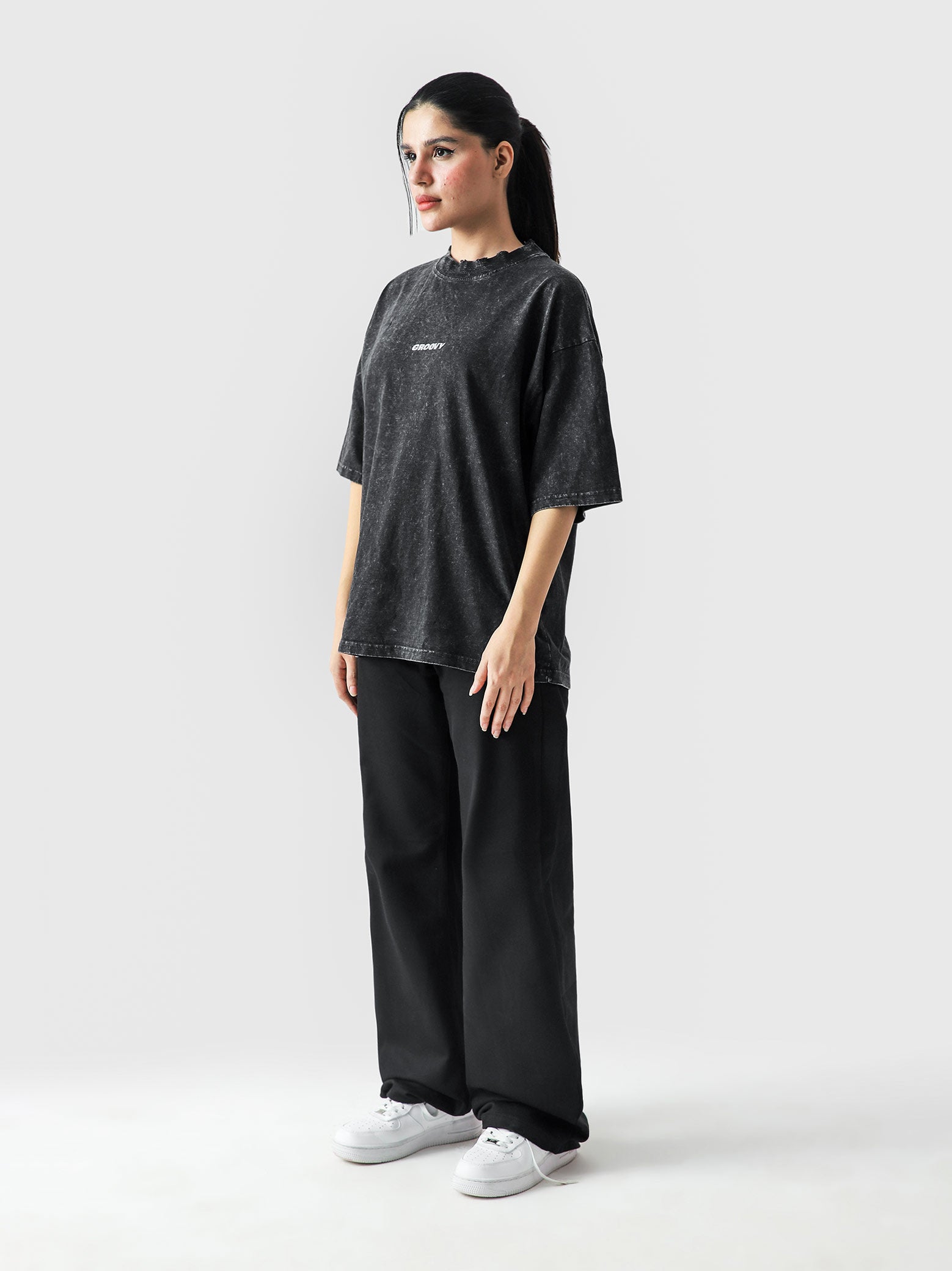 CORE acid washed blank tee female model front view mineral wash oversized Pakistan – GROOVY