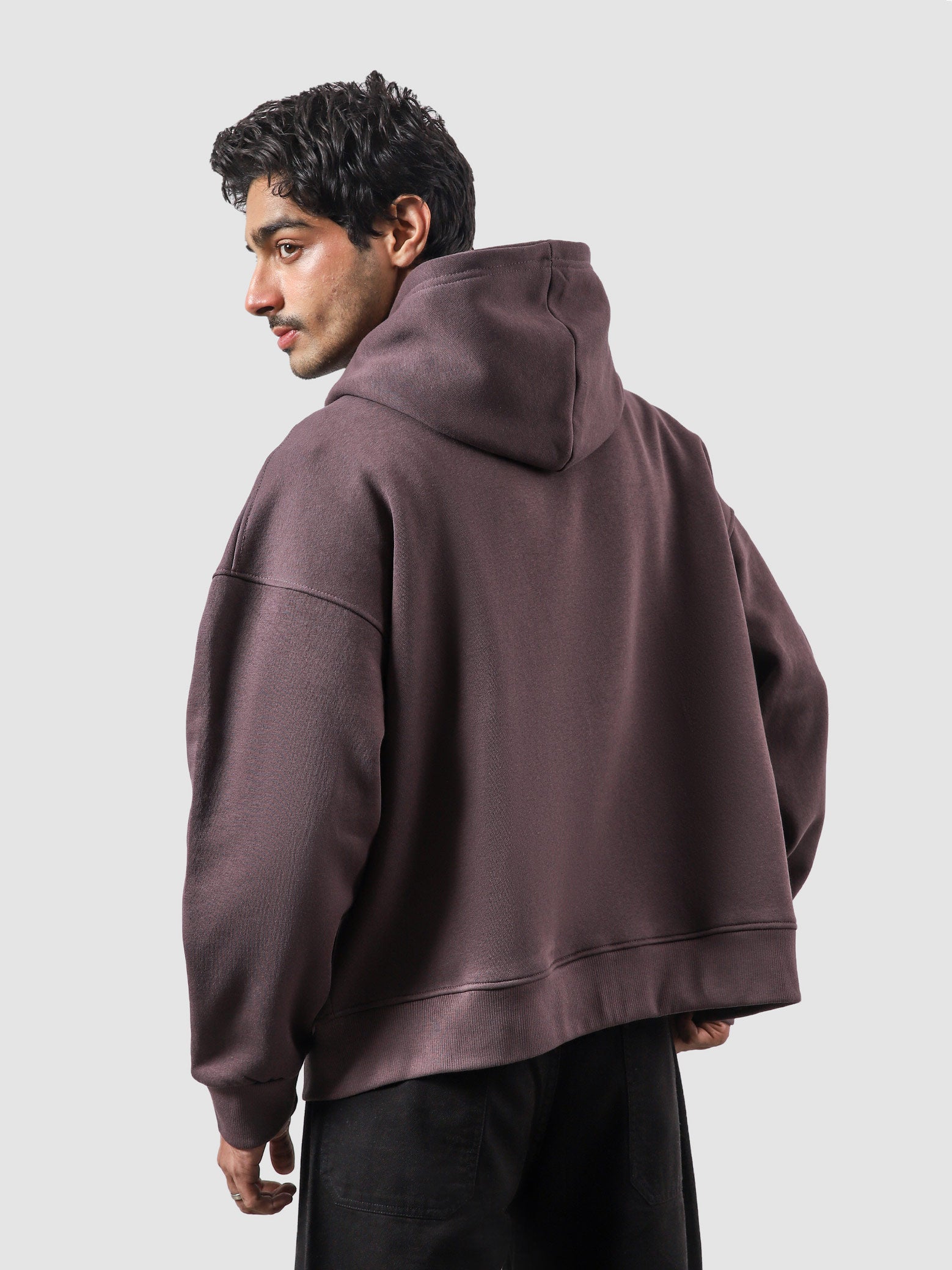 Plum essential zipper hoodie female model front view oversized Pakistan – GROOVY