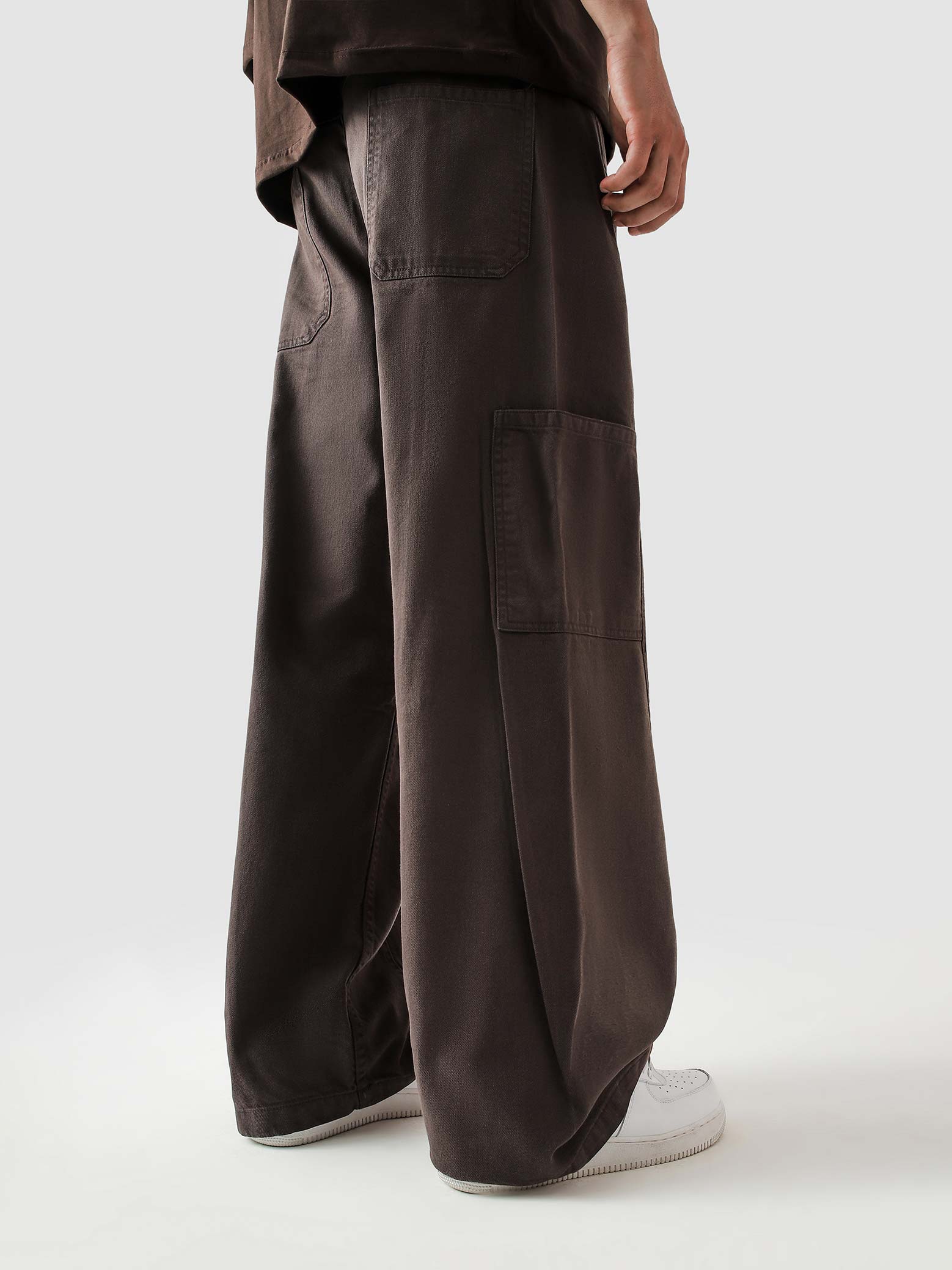 Mocha brown Utility V1 cargos detail shot pocket Pakistan – GROOVY