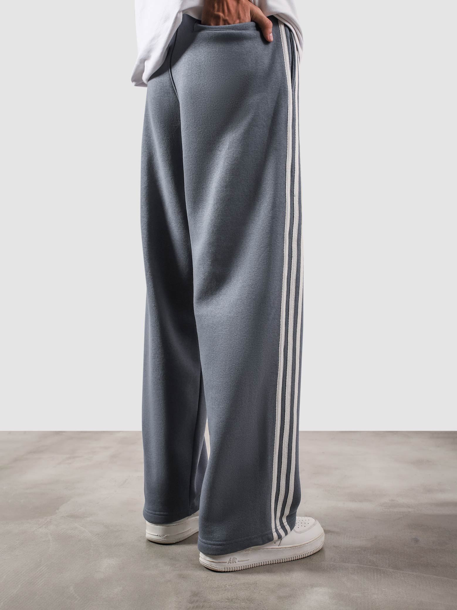 Heritage Pants frost blue female model back view striped sides Pakistan – GROOVY