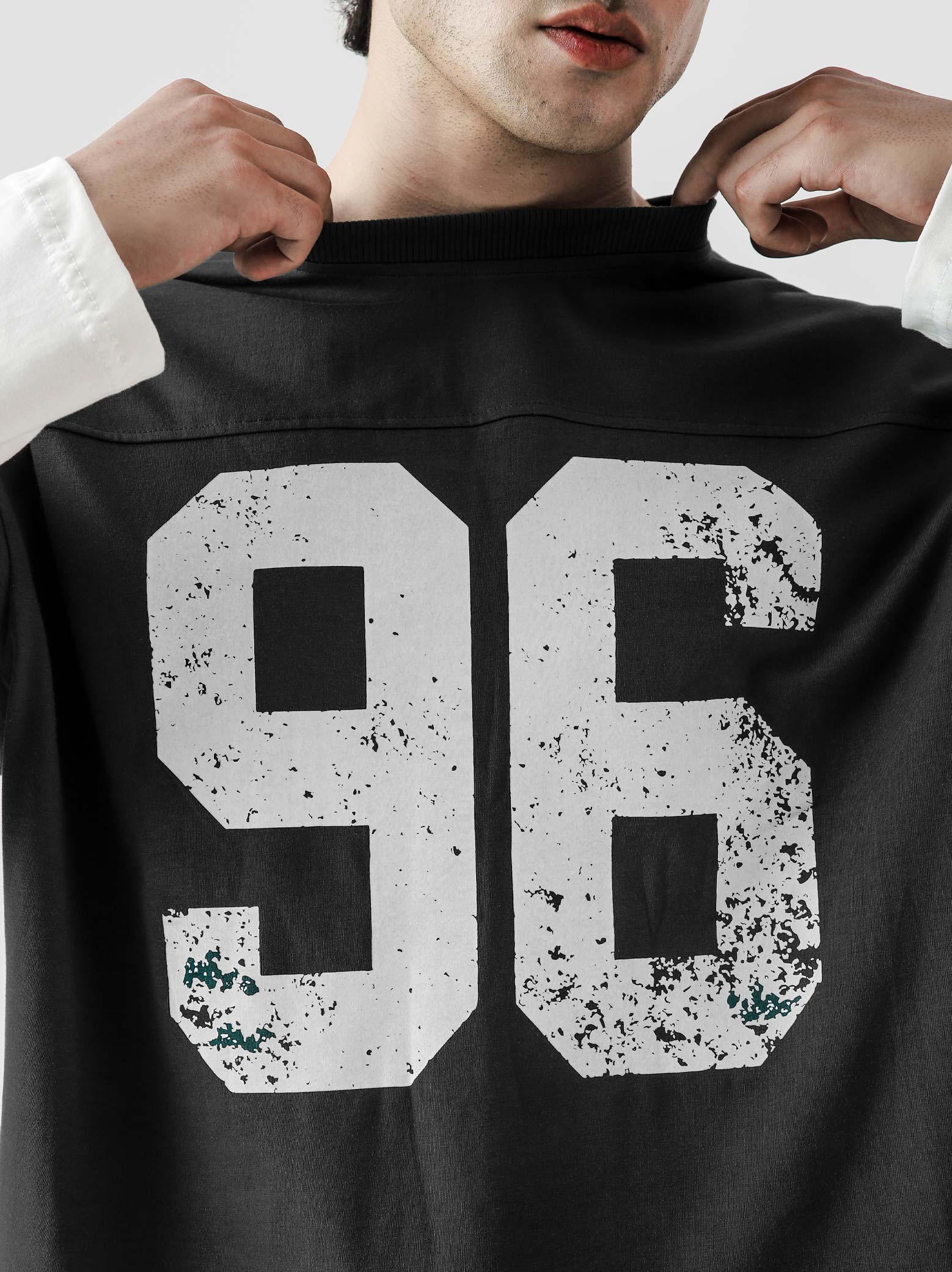 96 Double Layer Jersey black female model back view vintage graphic Pakistan – GROOVY