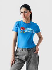 Process baby tee flat lay graphic crop top blue Pakistan – GROOVY