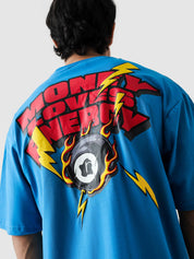 MONEY LOVES ENERGY tee couple lifestyle shot streetwear Pakistan – GROOVY