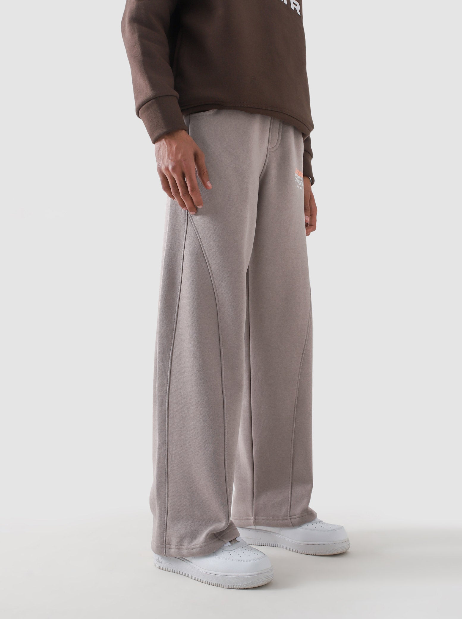 Unity VI sandstone winter trouser detail closeup waistband fabric Pakistan – GROOVY