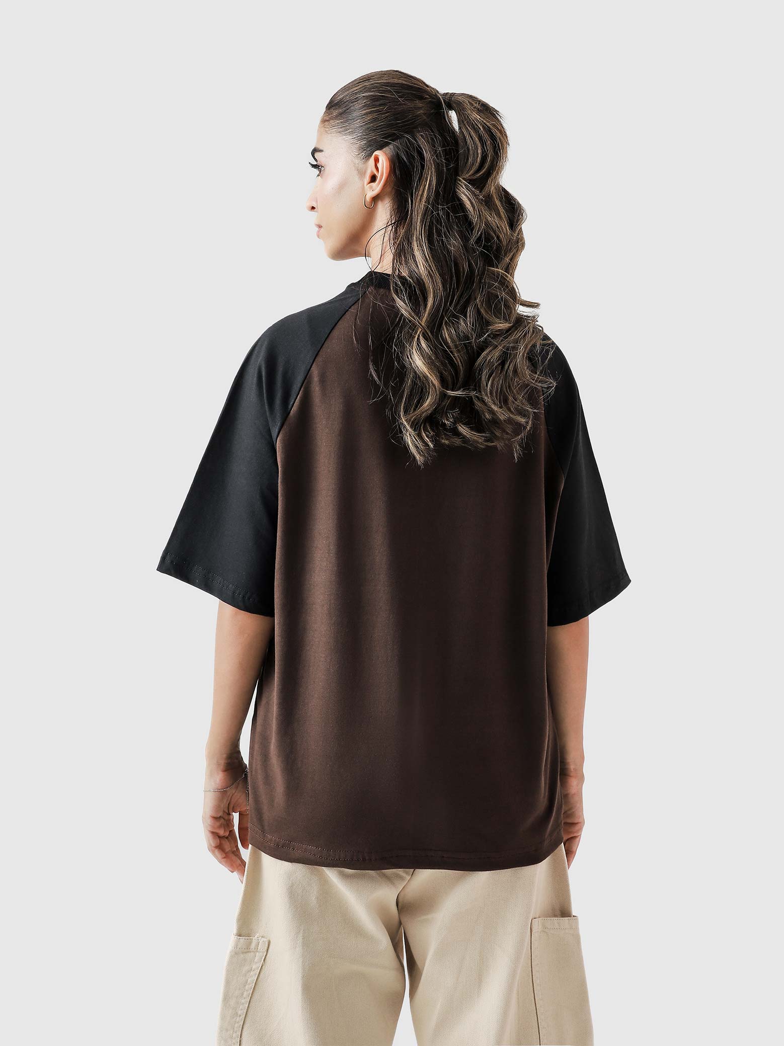CORE tees mocha raglan flat lay 190 GSM contrast sleeve Pakistan – GROOVY