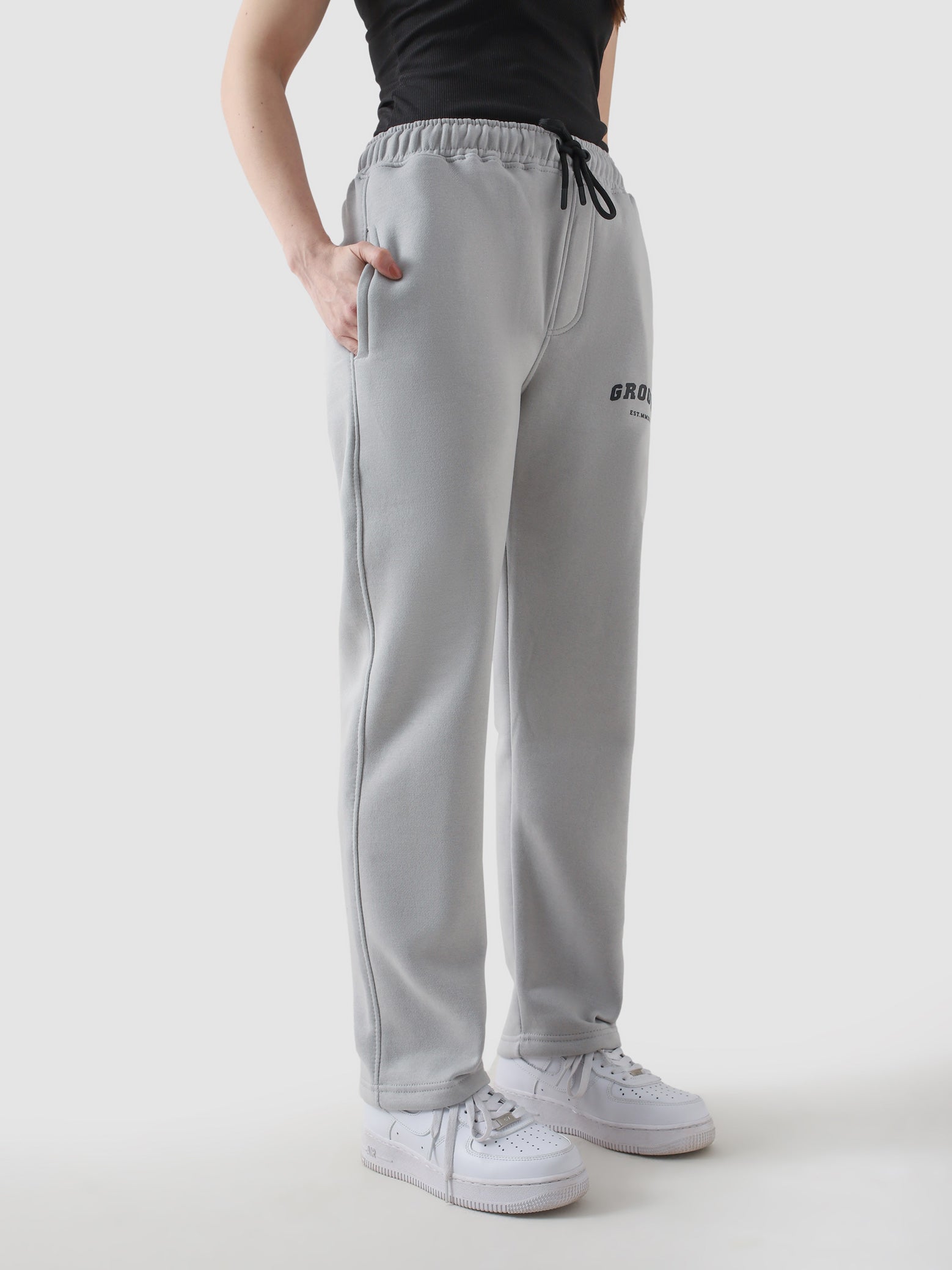 Slate grey trouser detail closeup waistband fabric 290 GSM cotton Pakistan – GROOVY