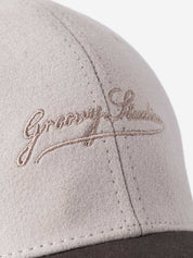 Classic Snapback cap in stone by GROOVY