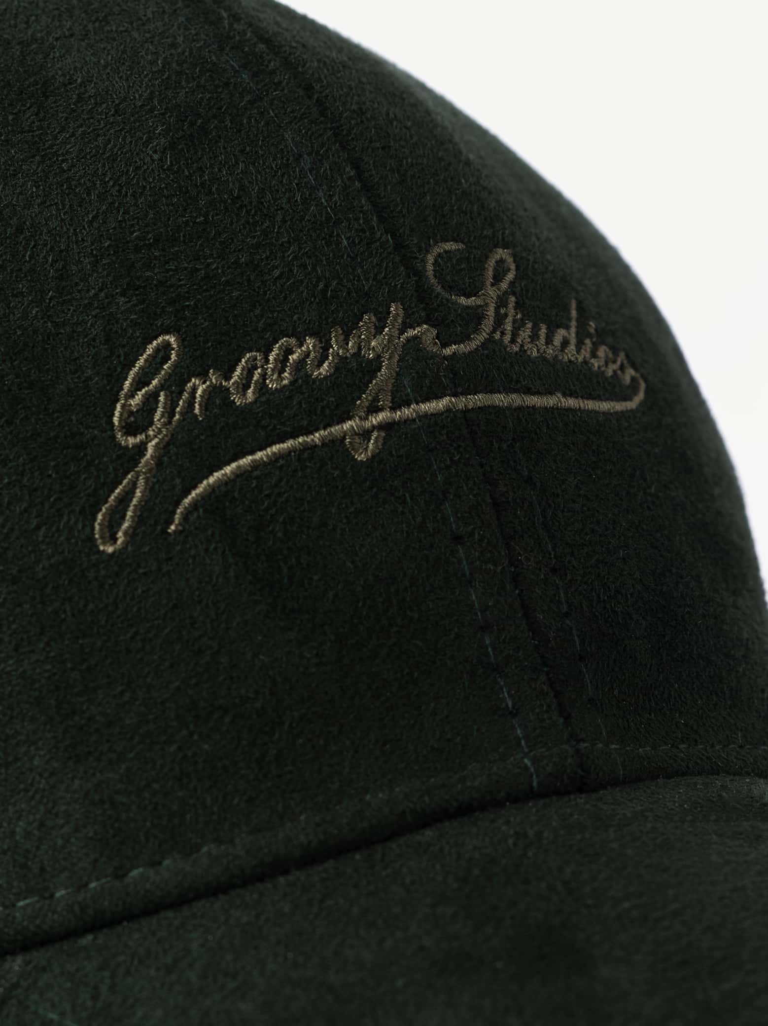 Super Suede cap in deep green by GROOVY