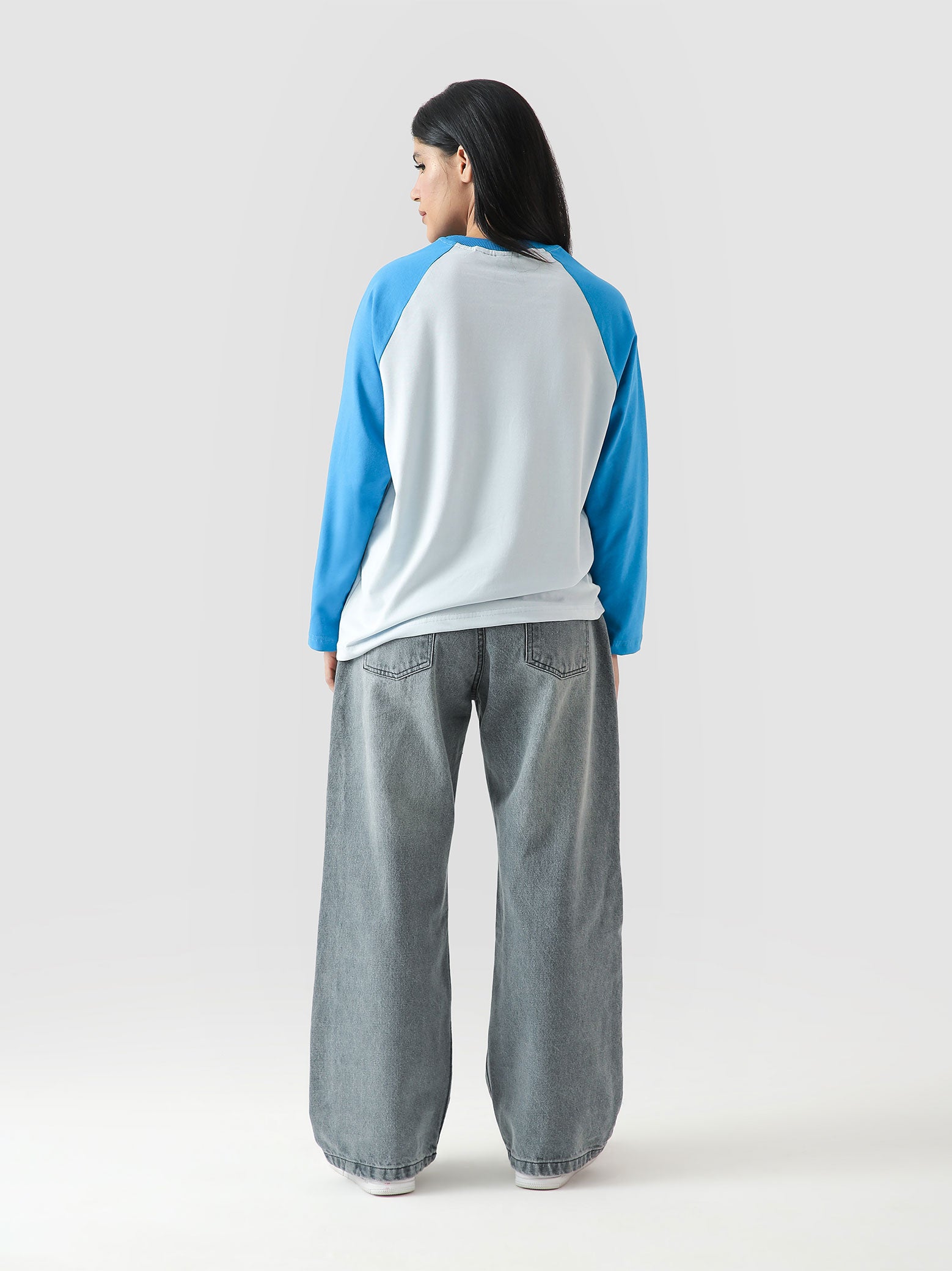 Superman full sleeves tee flat lay frost electric blue raglan Pakistan – GROOVY