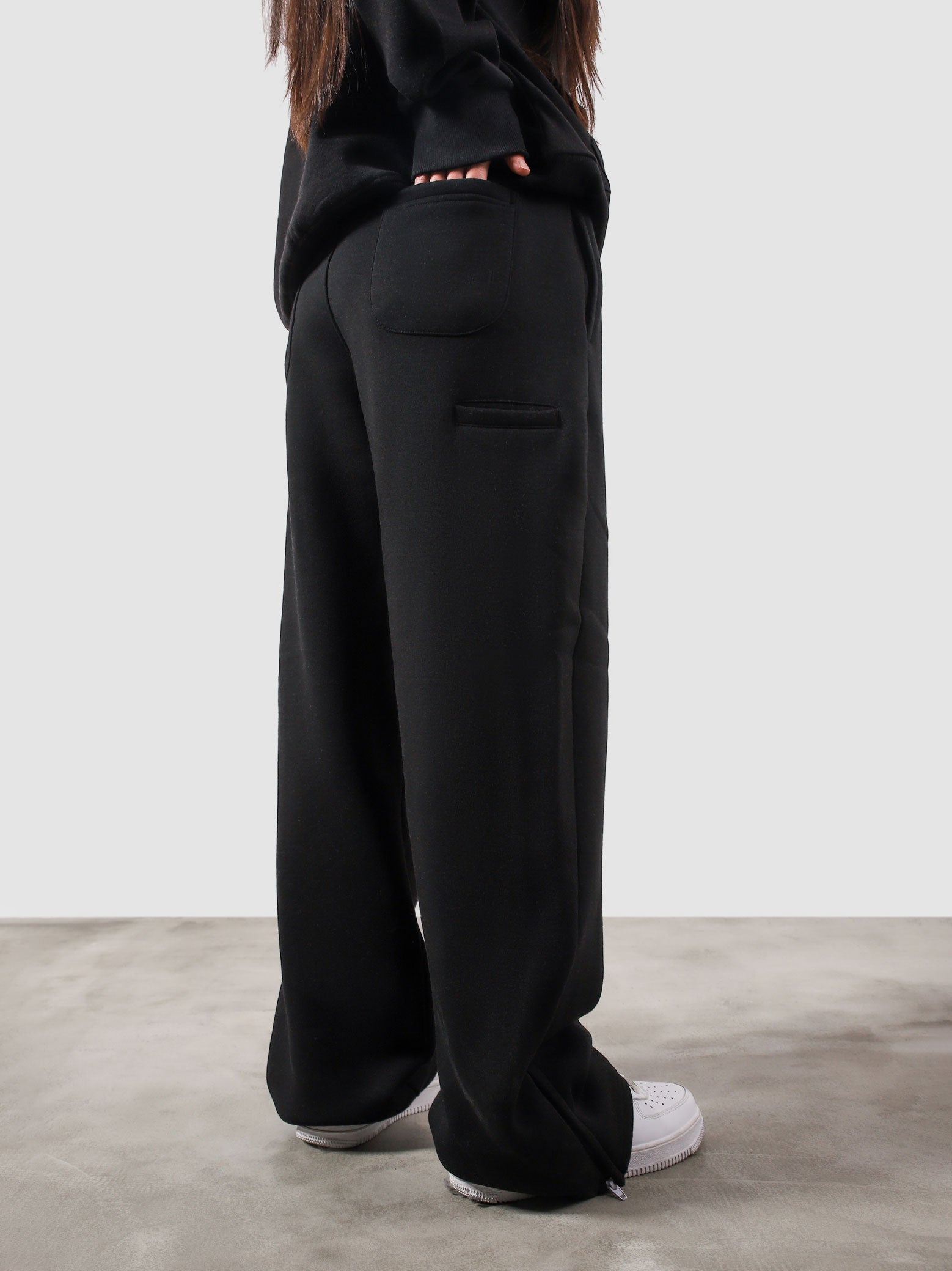 Utility Sweats black detail closeup waistband fabric Pakistan – GROOVY
