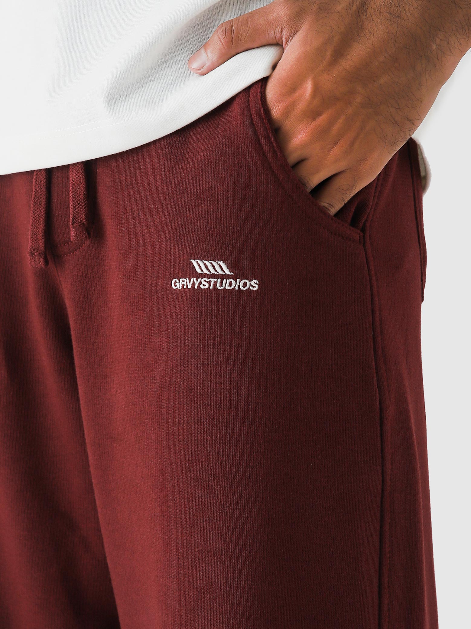 Red Wine Baggy Trouser – Live In Pants | GROOVY Pakistan