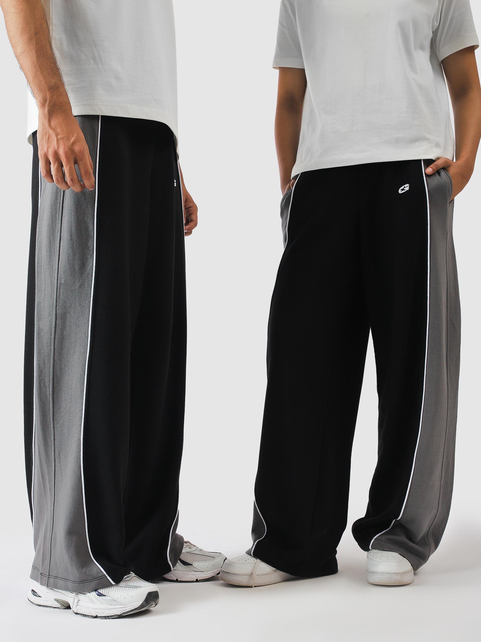 Embroidered logo at the hip on black sweatpants - GROOVY Pakistan