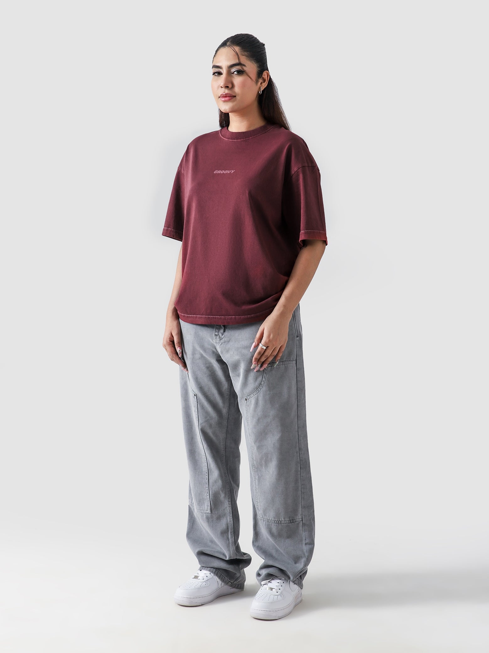 Crimson Washed Blank Tee Male Model Side View – GROOVY Pakistan