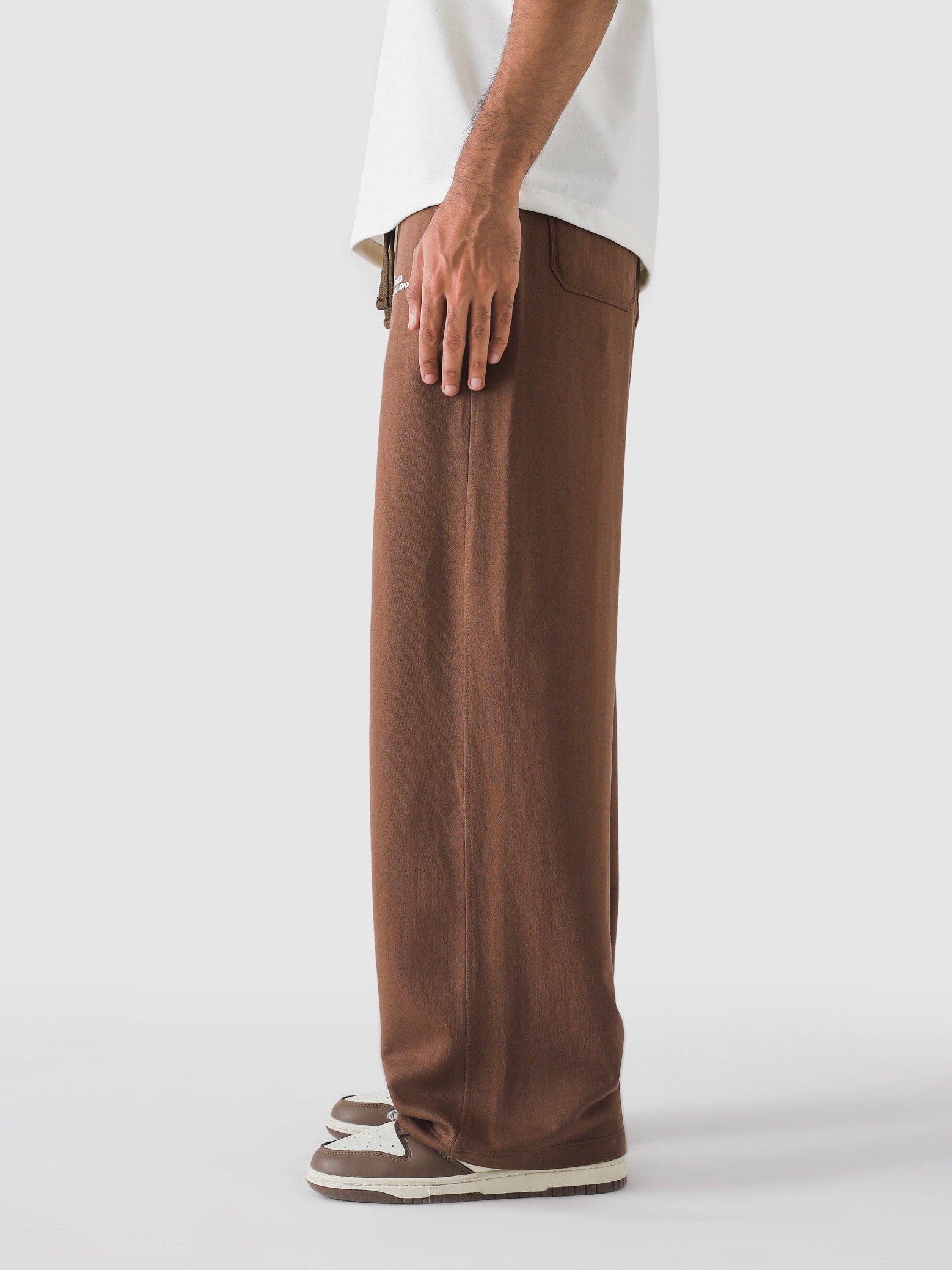 Chocolate Brown Baggy Trouser – Live In Pants | GROOVY Pakistan