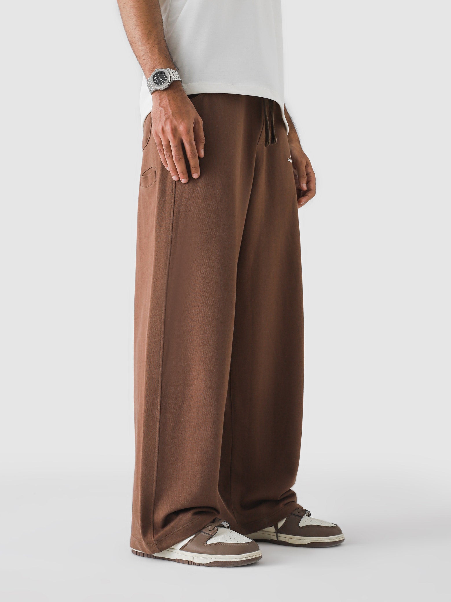 Chocolate Brown Baggy Trouser – Live In Pants | GROOVY Pakistan