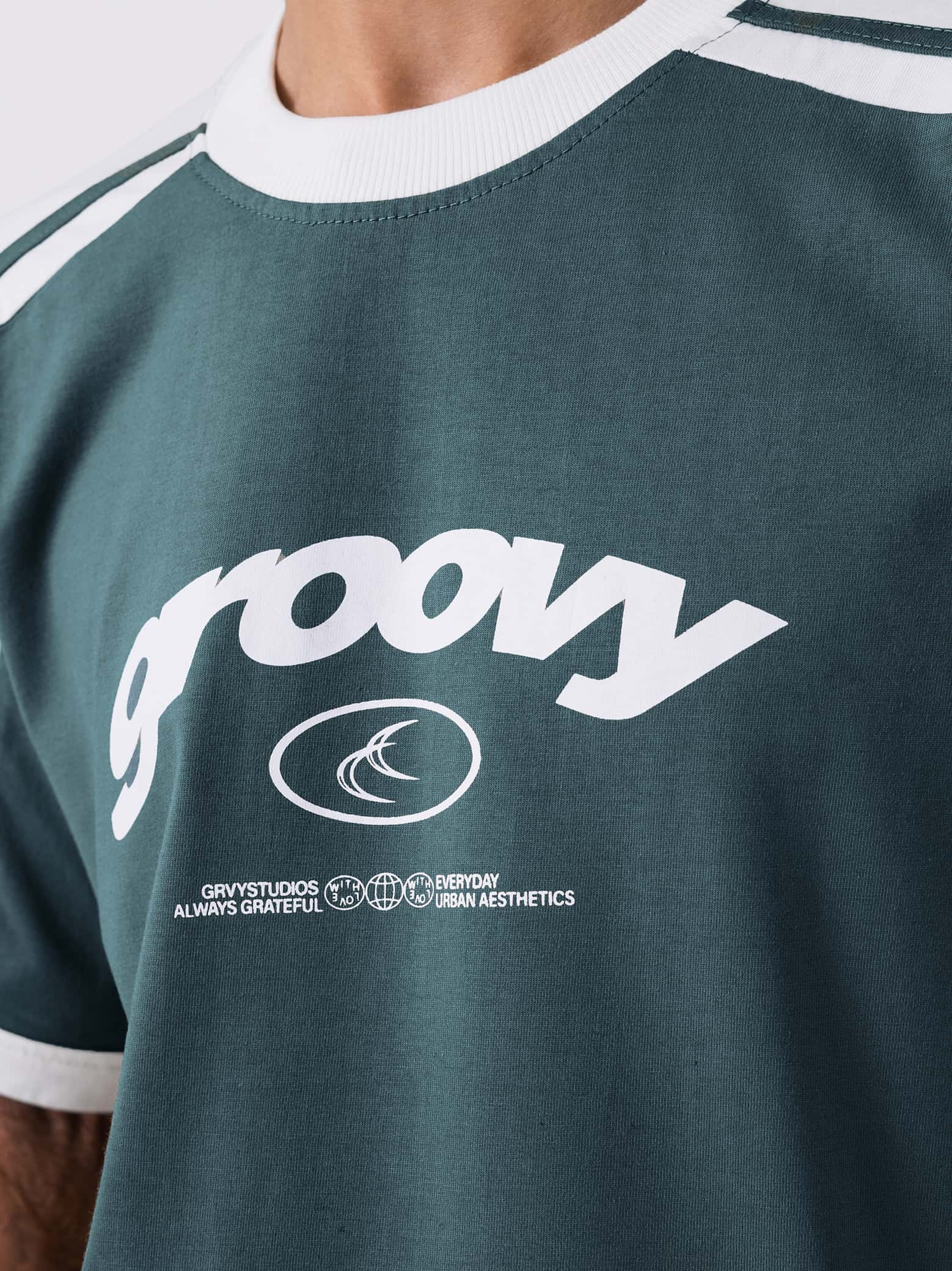 GROOVY racing green ringer t-shirt, contrast trim, Pakistan