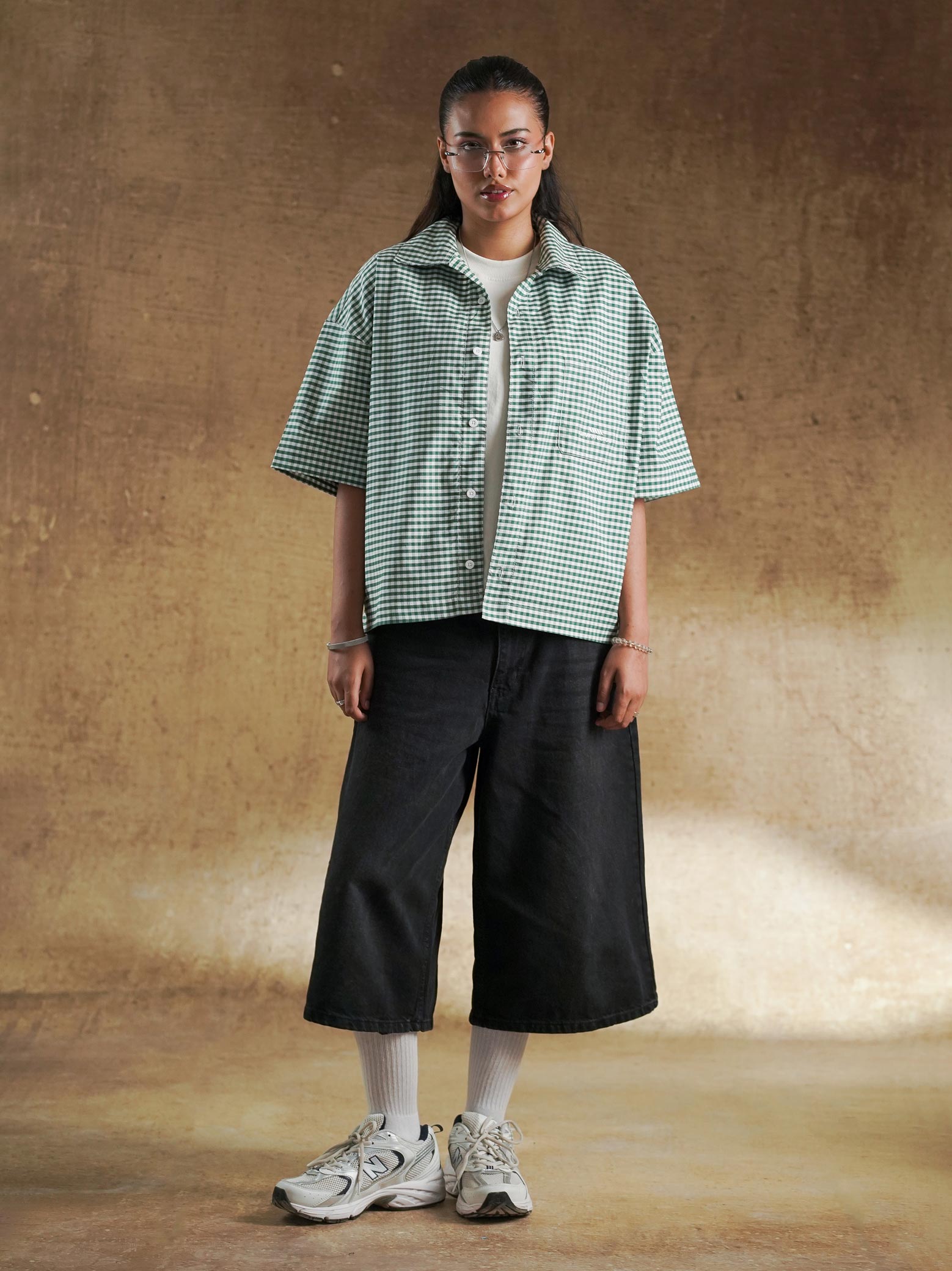 Collar sitting flat on green gingham shirt - GROOVY Pakistan