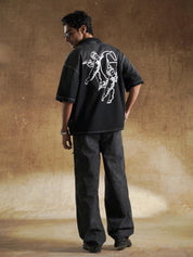 Heart and arrow banner print at the shirt hem - GROOVY Pakistan