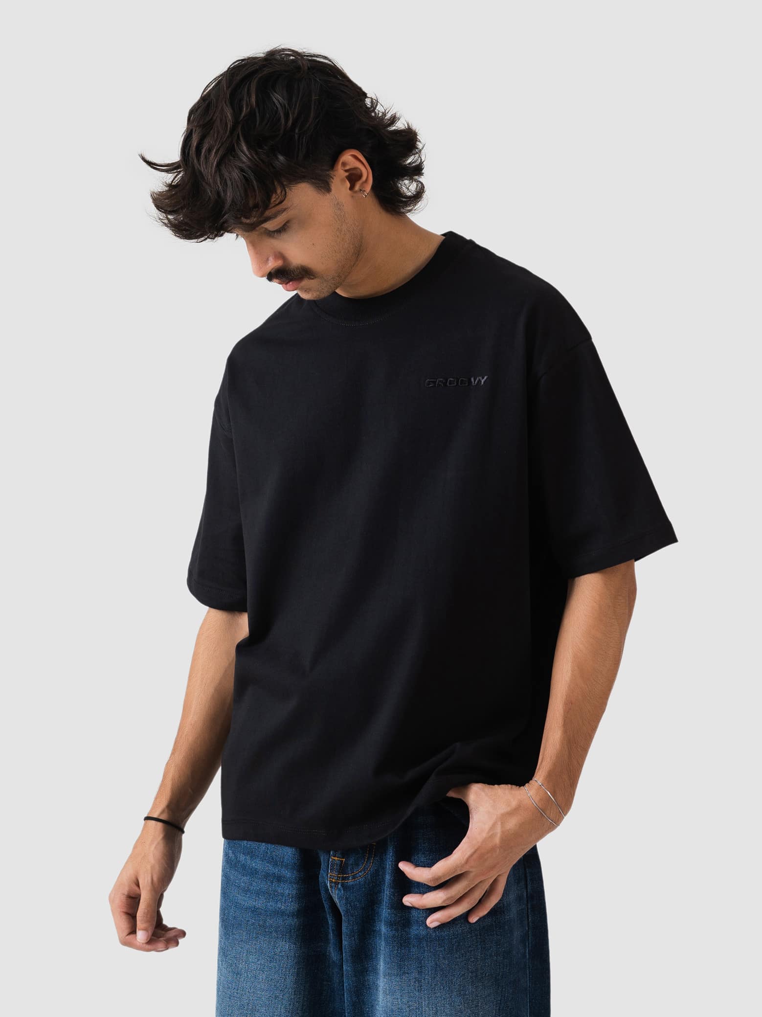 GROOVY streetwear oversized t-shirt, black, embroidered logo