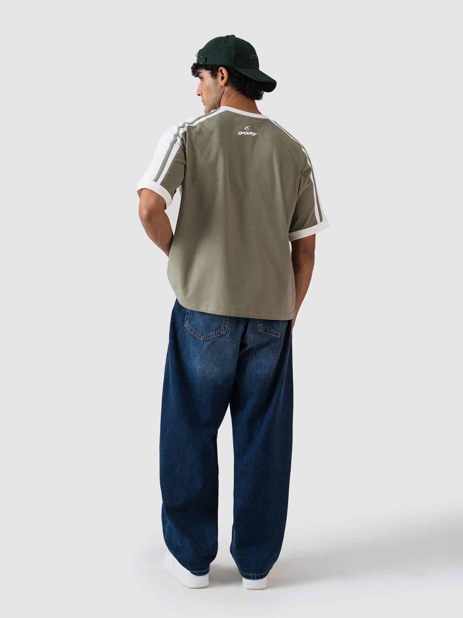 EFFORTLESS TEE | MUTED OLIVE