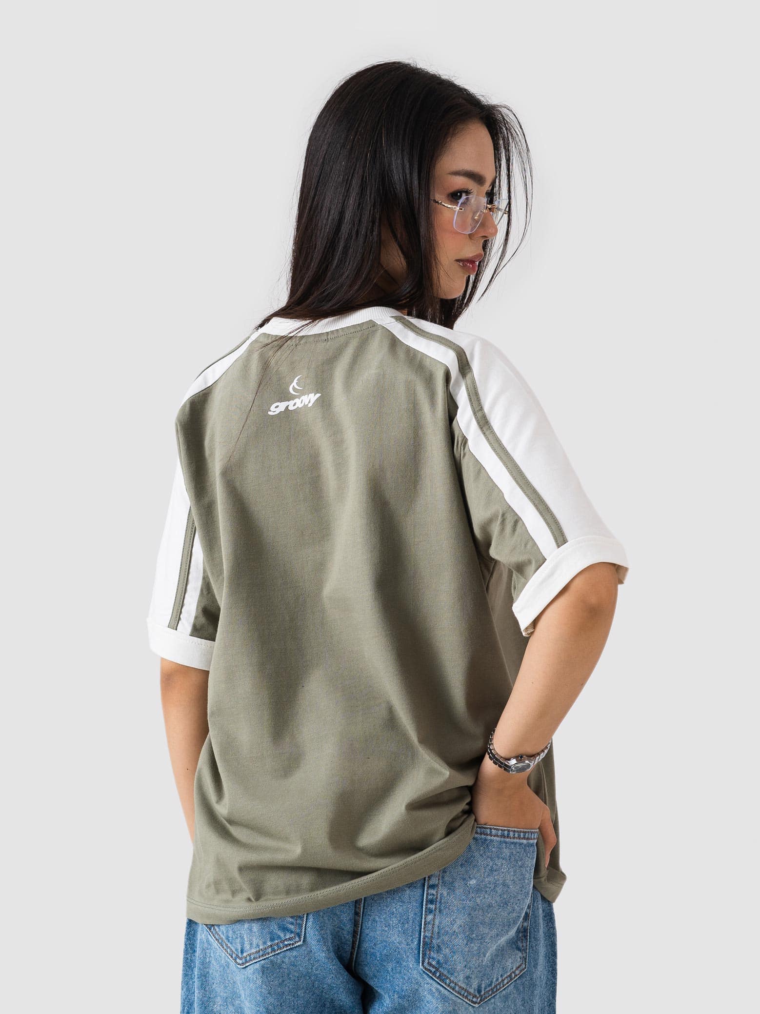 EFFORTLESS TEE | MUTED OLIVE