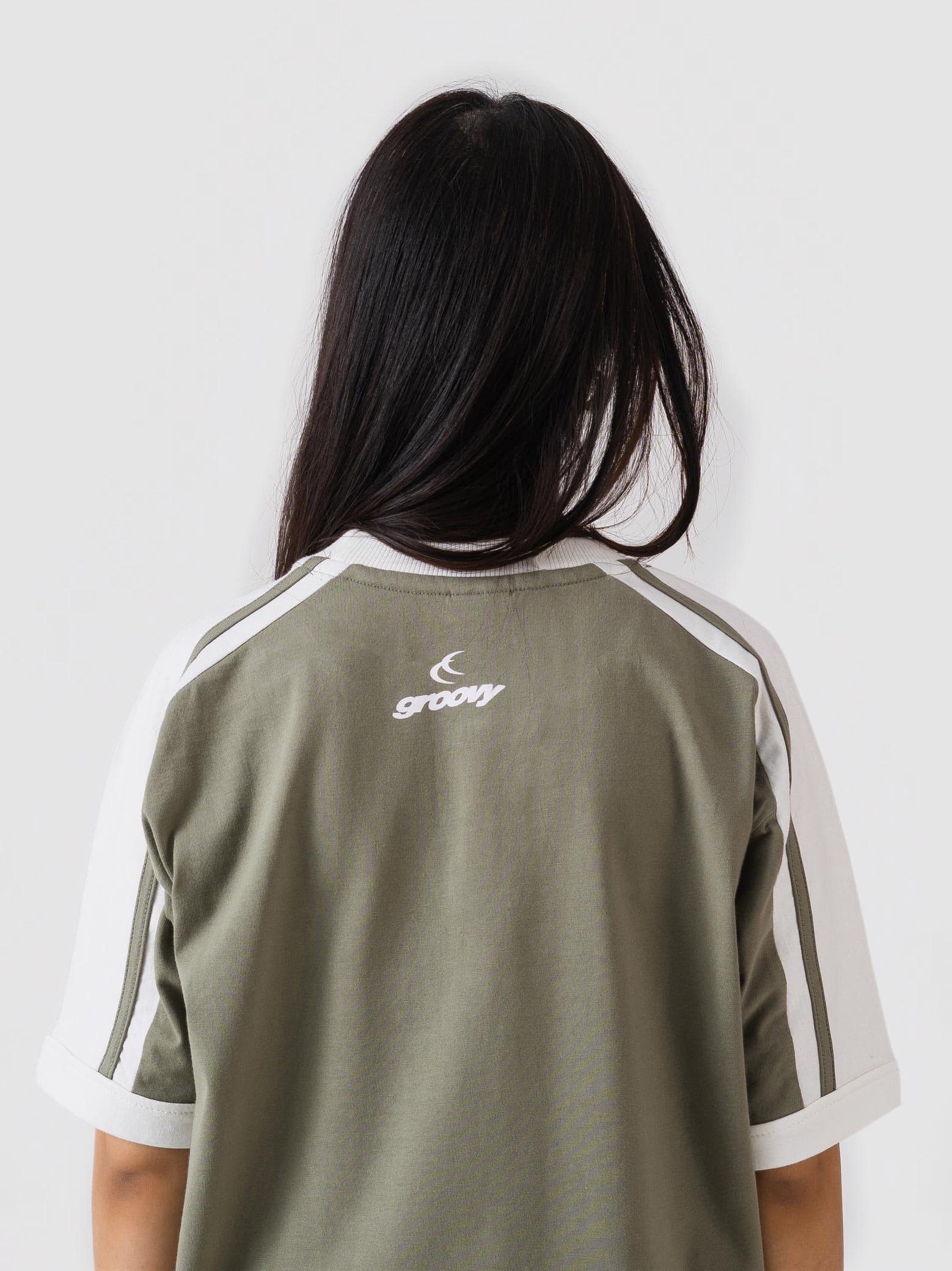 EFFORTLESS TEE | MUTED OLIVE