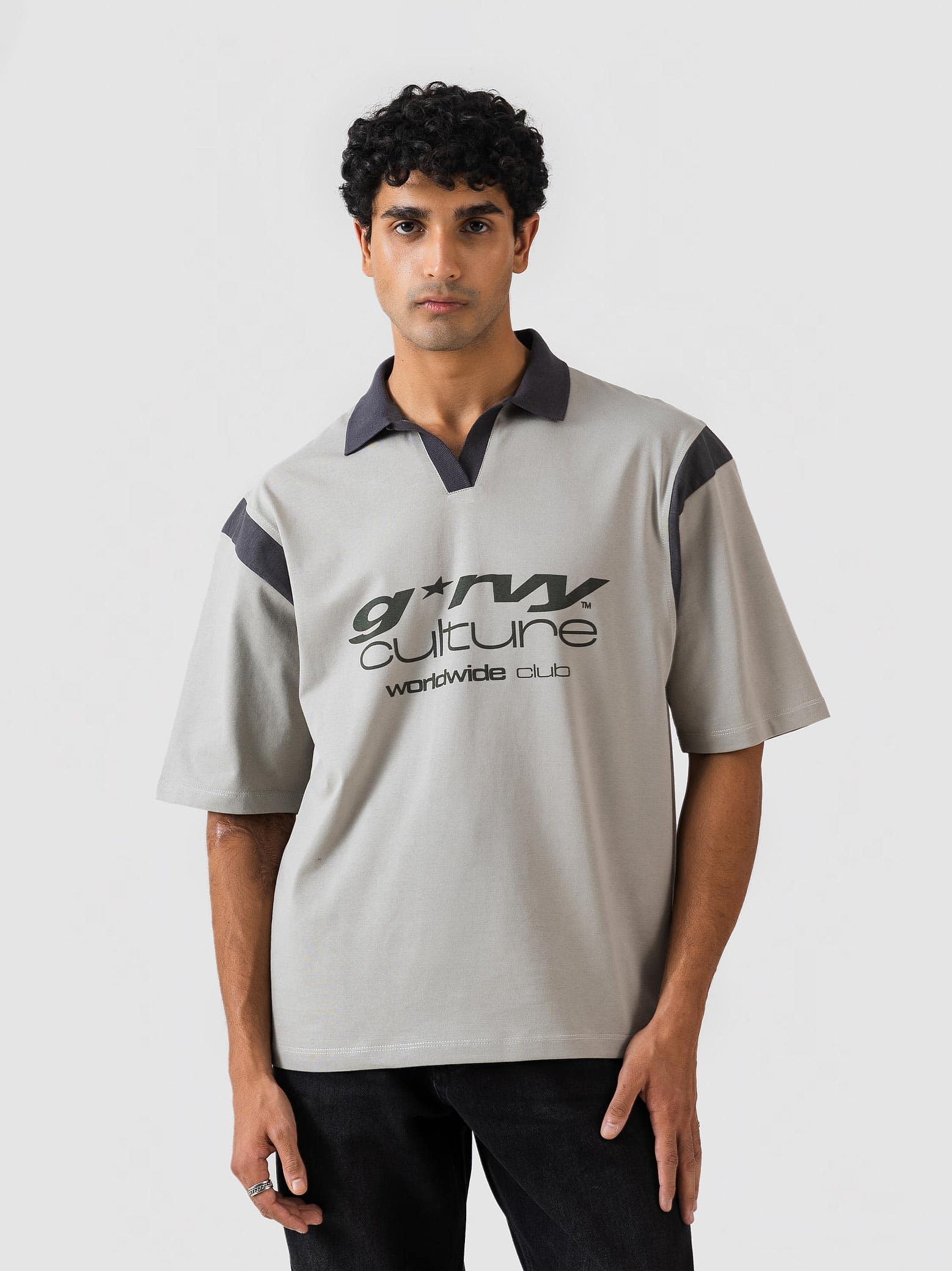 GROOVY grey polo, colorblock collar, Pakistan