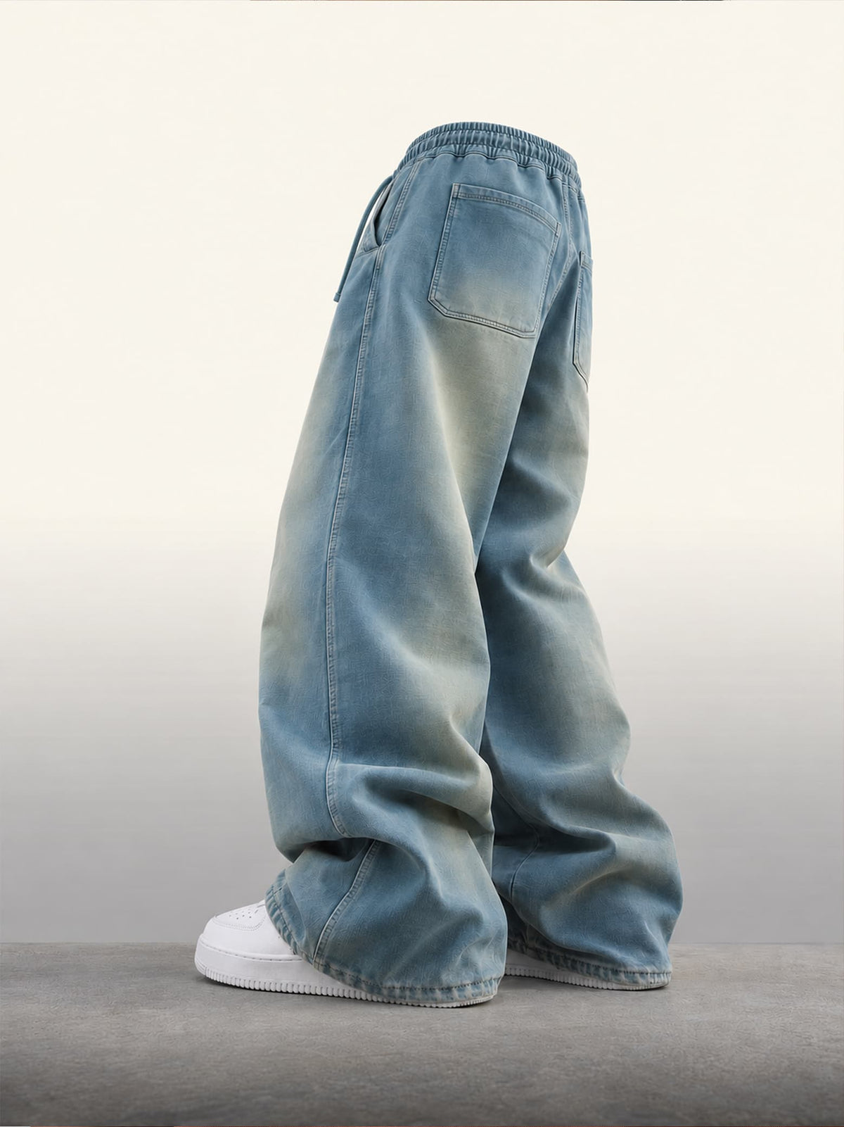 Sweatpants & Trousers