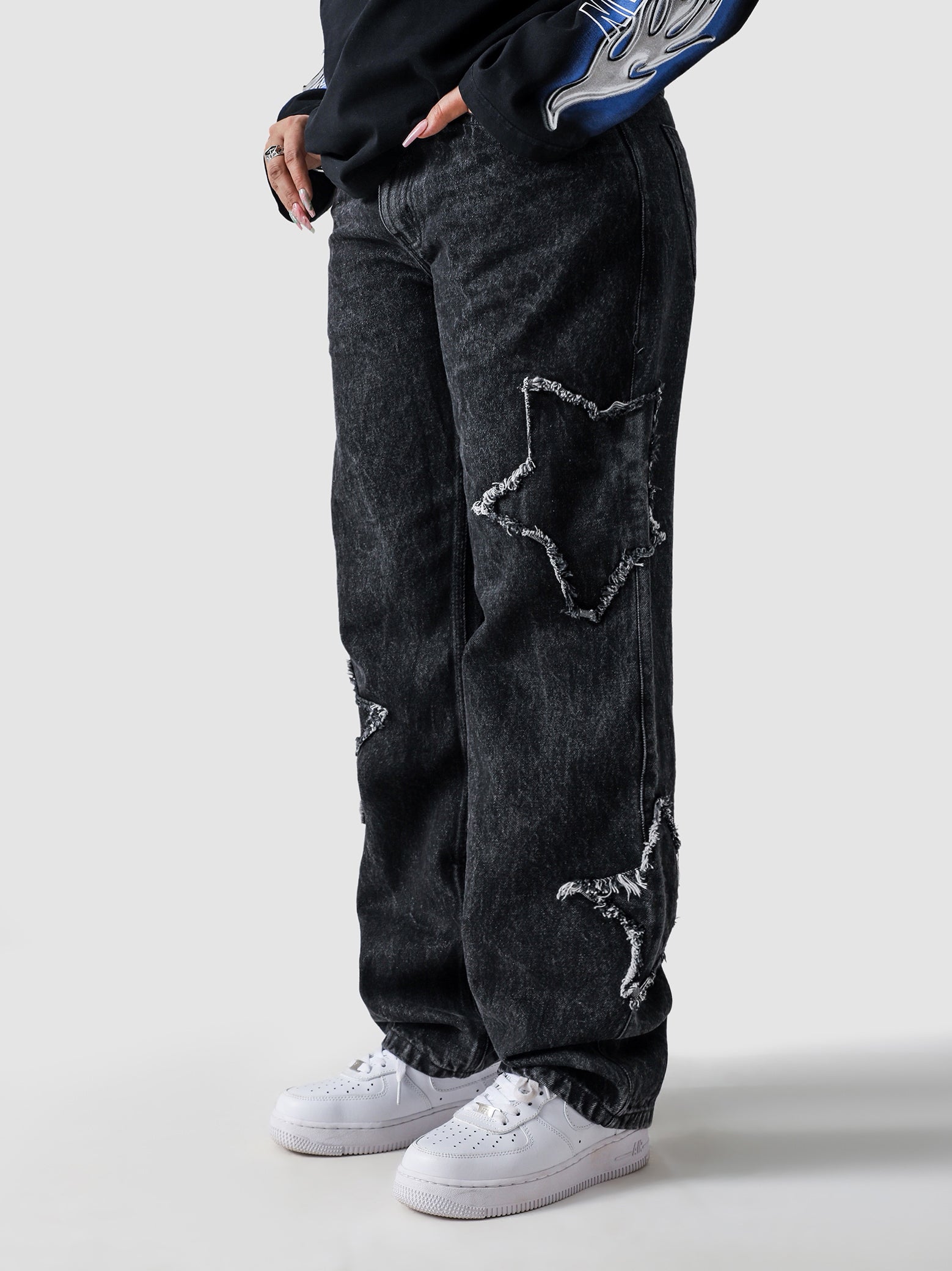 Star Denim baggy jeans detail closeup star hardware embroidery Pakistan – GROOVY